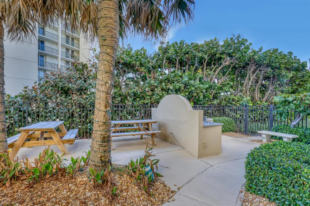 5420 Ocean Drive #1106 Singer Island, FL 33404