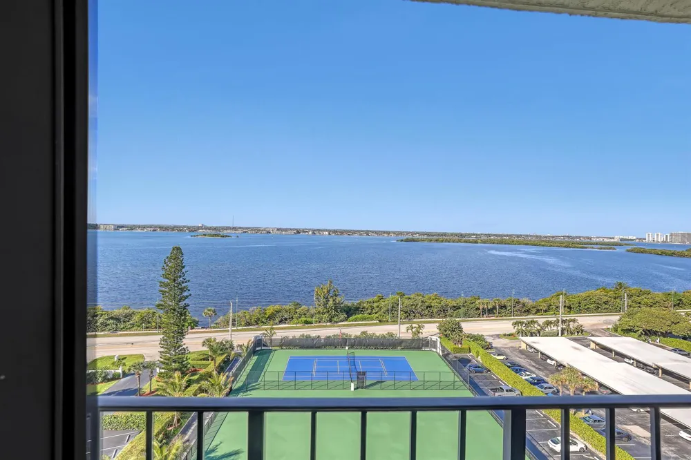 5420 Ocean Drive #1106 Singer Island, FL 33404