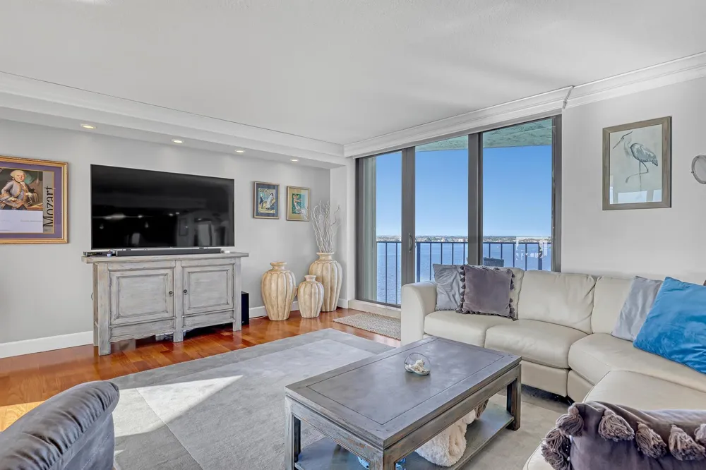 5420 Ocean Drive #1106 Singer Island, FL 33404