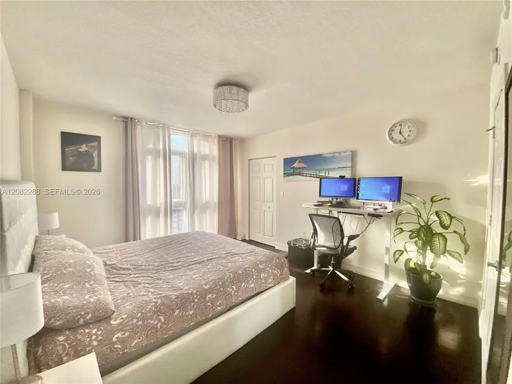 2080 S Ocean Dr #401 Hallandale Beach, FL 33009