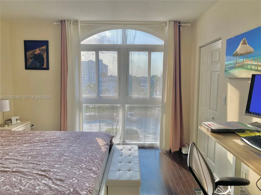 2080 S Ocean Dr #401 Hallandale Beach, FL 33009