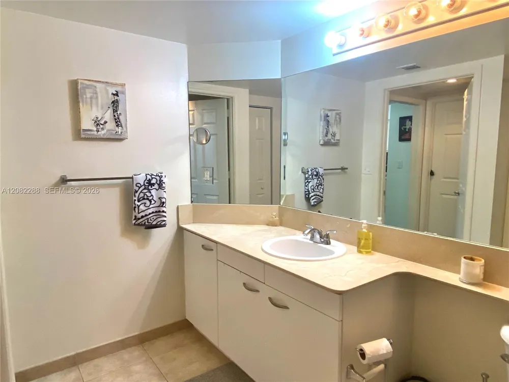 2080 S Ocean Dr #401 Hallandale Beach, FL 33009