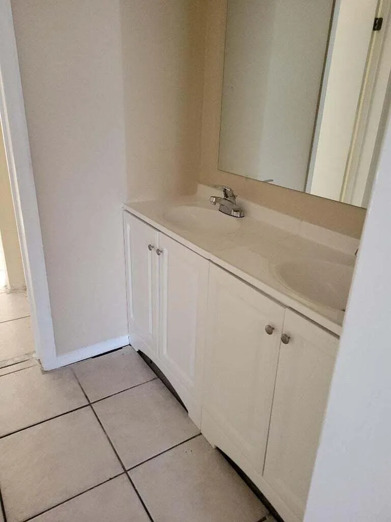 1488 W 31st Street Riviera Beach, FL 33404