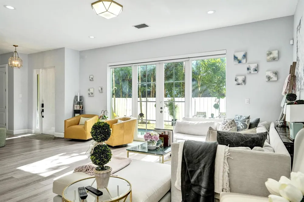 1411 NE 7th Street Fort Lauderdale, FL 33304