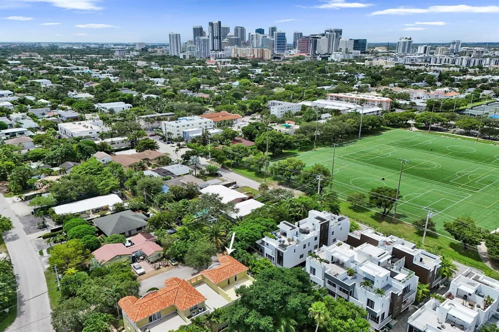 1411 NE 7th Street Fort Lauderdale, FL 33304