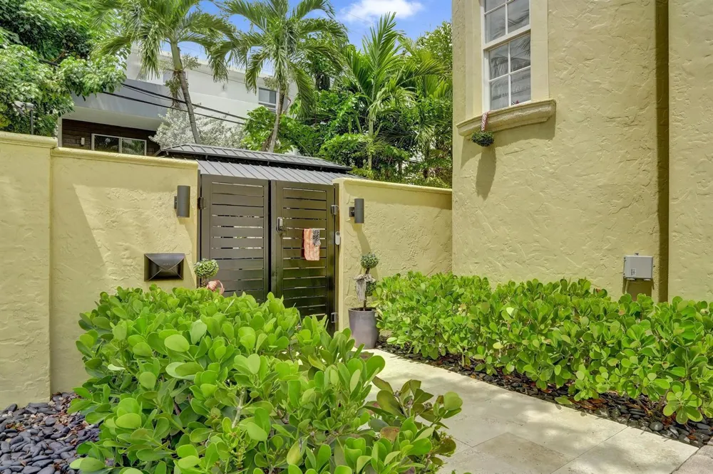 1411 NE 7th Street Fort Lauderdale, FL 33304