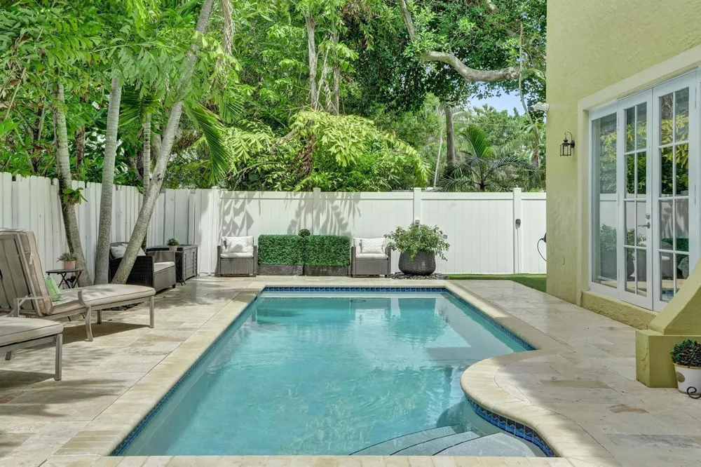 1411 NE 7th Street Fort Lauderdale, FL 33304