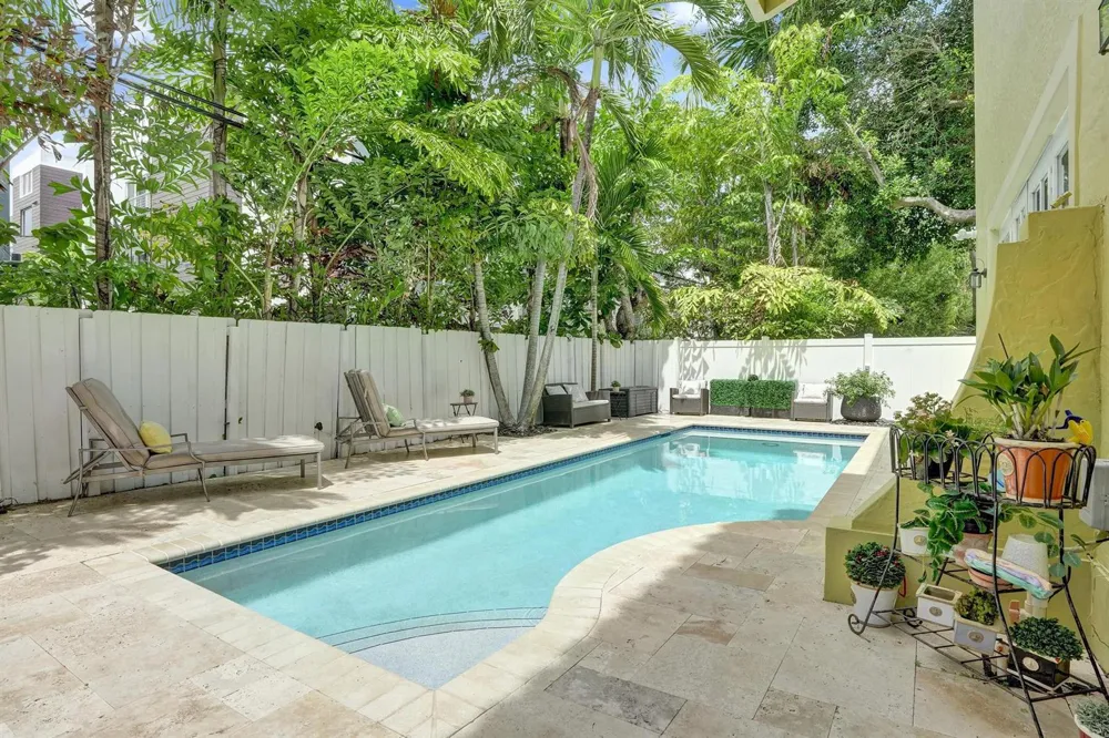1411 NE 7th Street Fort Lauderdale, FL 33304