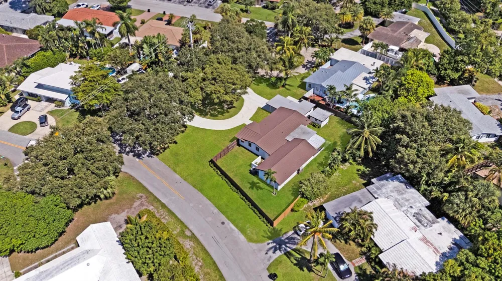 4000 NE 22ND AVENUE Lighthouse Point, FL 33064