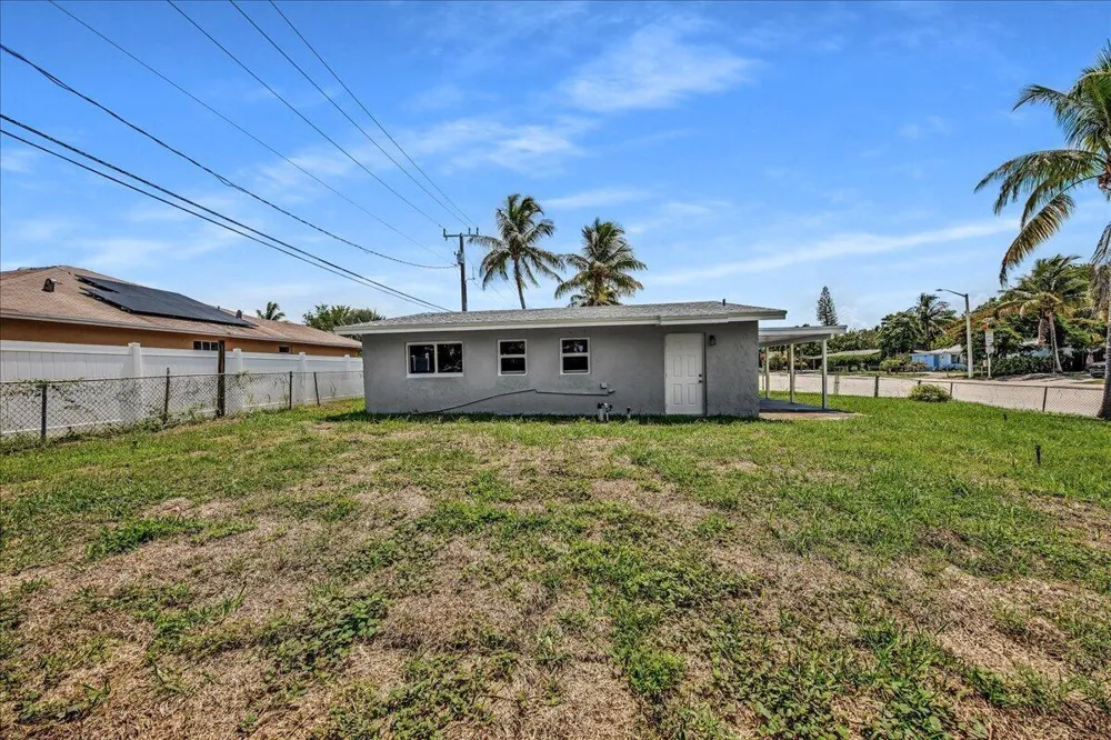 11 NE 28TH COURT Boynton Beach, FL 33435