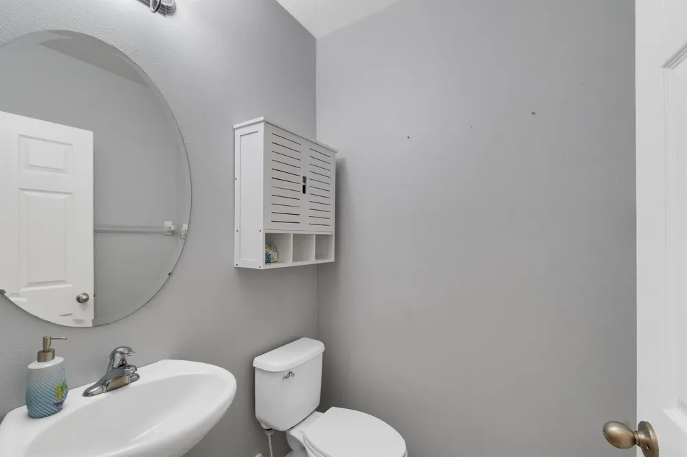 655 VALENCIA CIRCLE SW Vero Beach, FL 32968