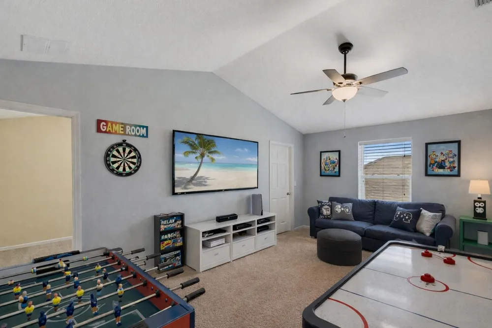 655 VALENCIA CIRCLE SW Vero Beach, FL 32968