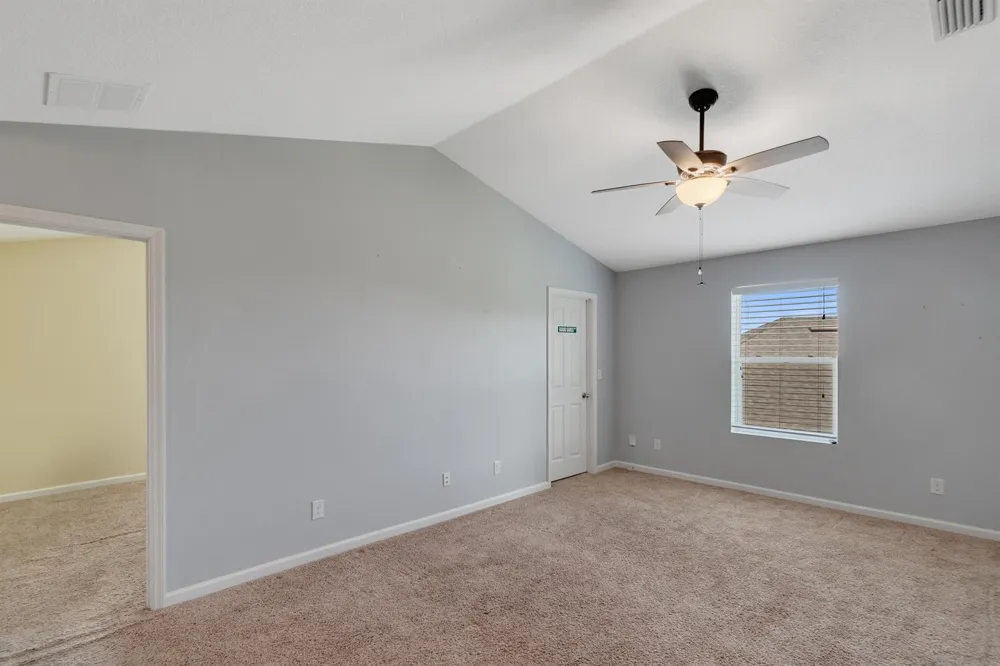 655 VALENCIA CIRCLE SW Vero Beach, FL 32968