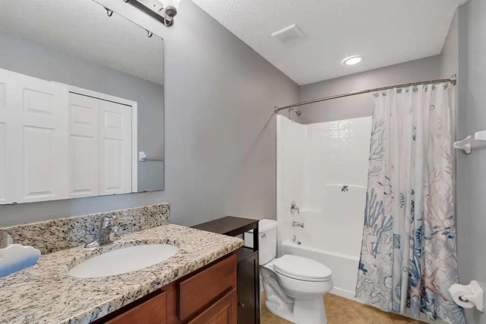 655 VALENCIA CIRCLE SW Vero Beach, FL 32968