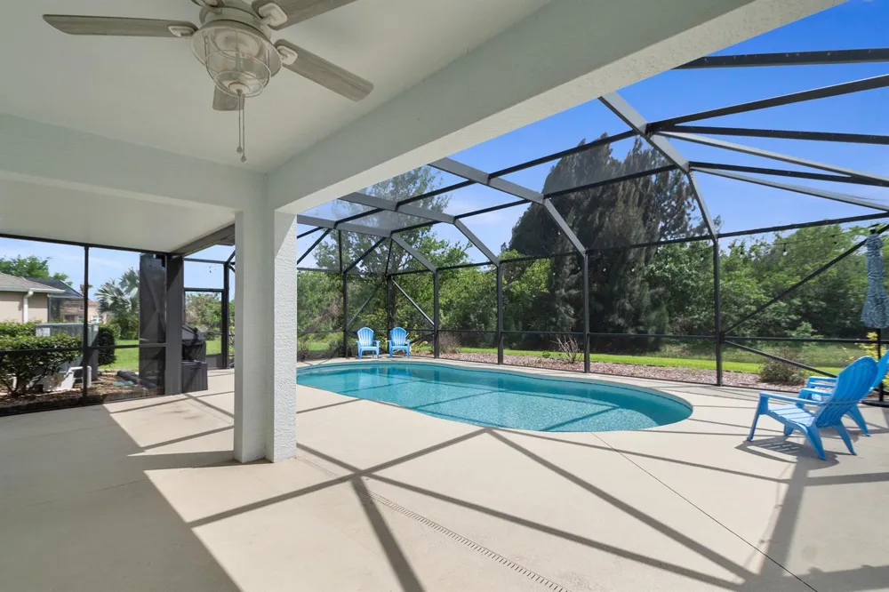 655 VALENCIA CIRCLE SW Vero Beach, FL 32968