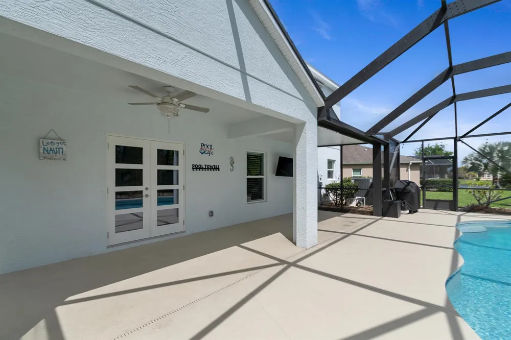 655 VALENCIA CIRCLE SW Vero Beach, FL 32968