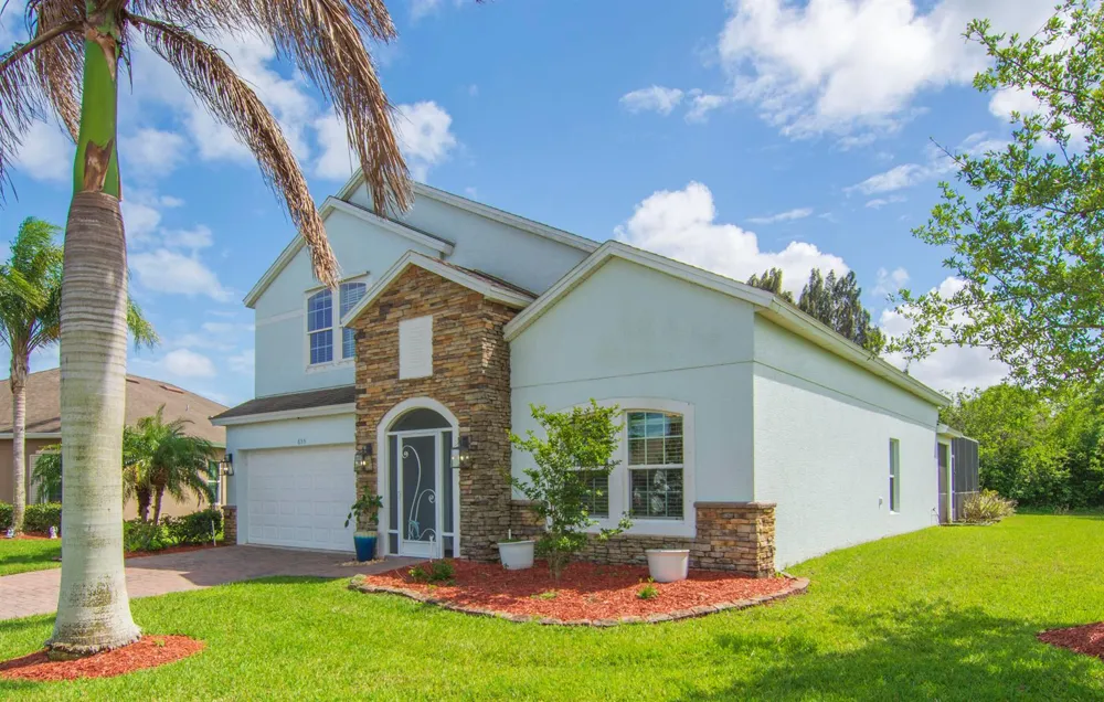 655 VALENCIA CIRCLE SW Vero Beach, FL 32968