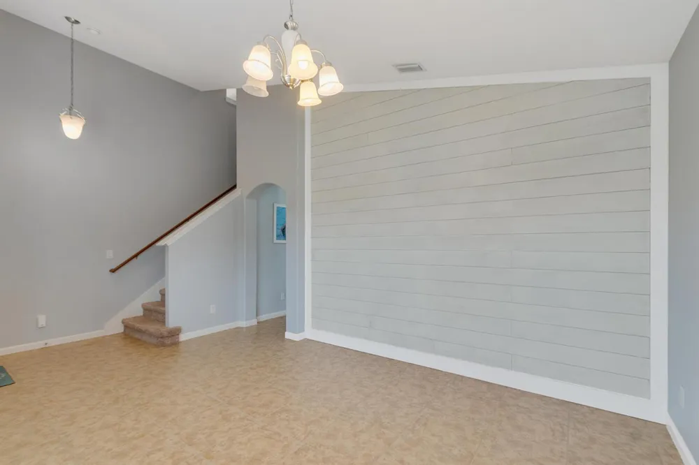 655 VALENCIA CIRCLE SW Vero Beach, FL 32968