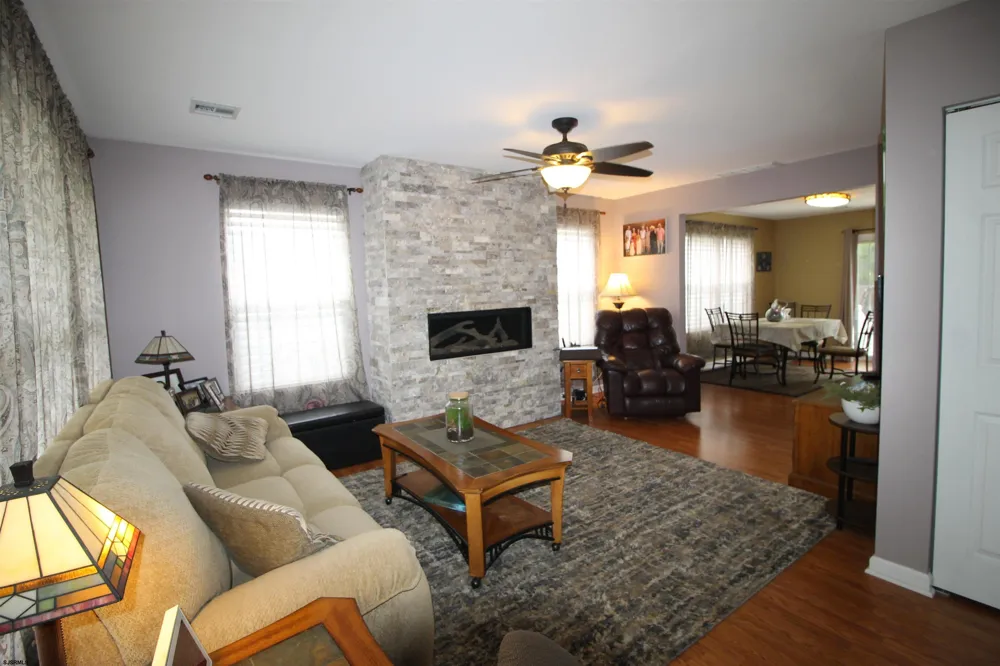 543 Brandywine Dr Galloway Township, NJ 08205