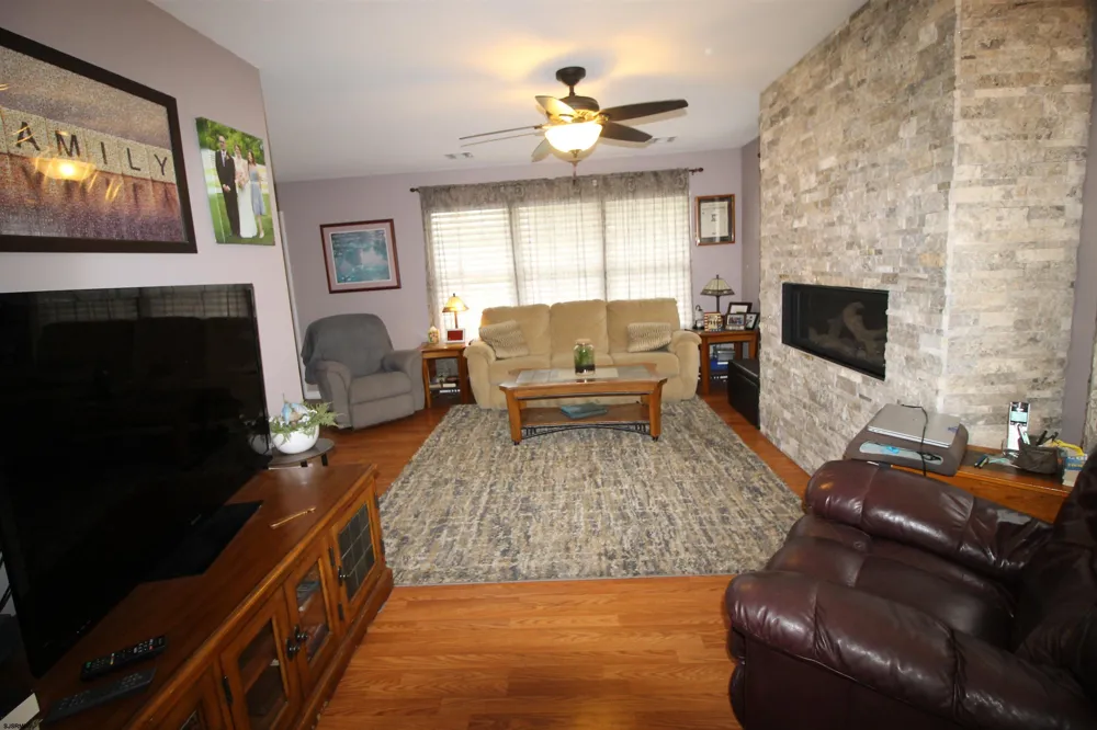 543 Brandywine Dr Galloway Township, NJ 08205