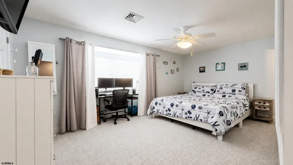 424 Simpson Ave Ocean City, NJ 08226