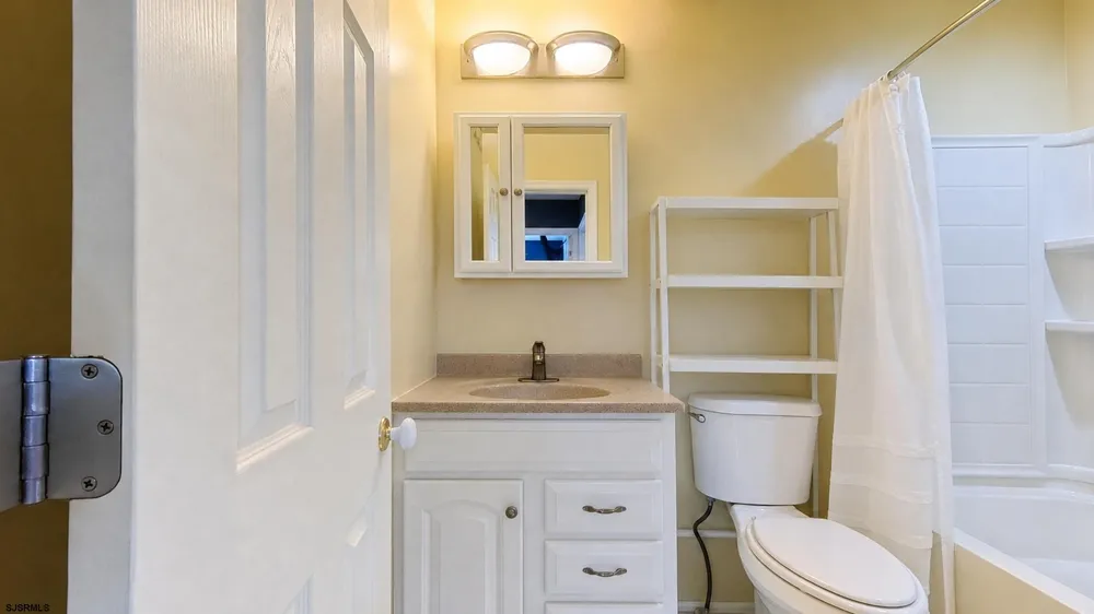 424 Simpson Ave Ocean City, NJ 08226
