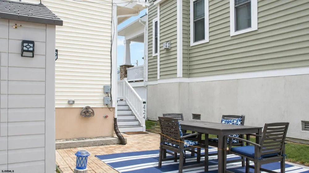 424 Simpson Ave Ocean City, NJ 08226