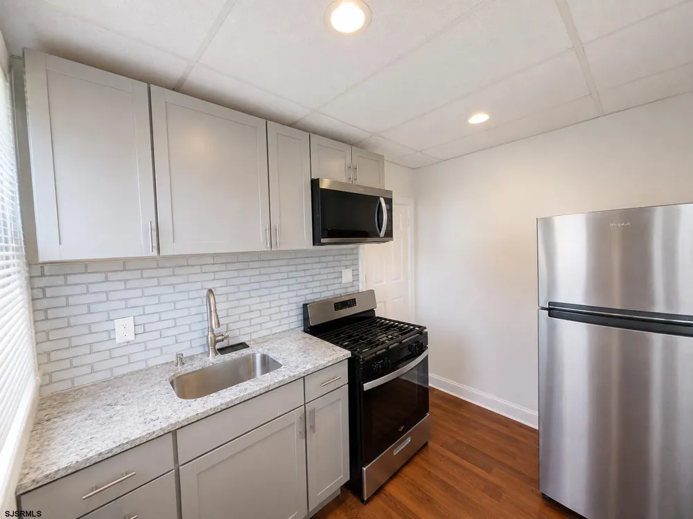 633 Arctic Ave Atlantic City, NJ 08401