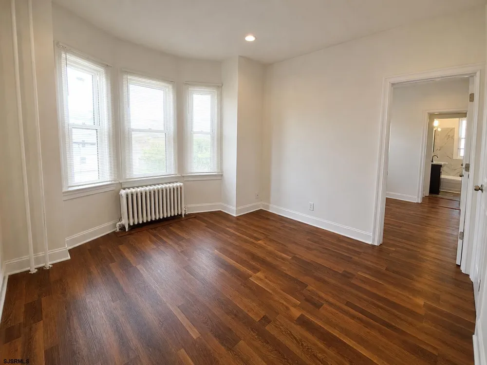 633 Arctic Ave Atlantic City, NJ 08401