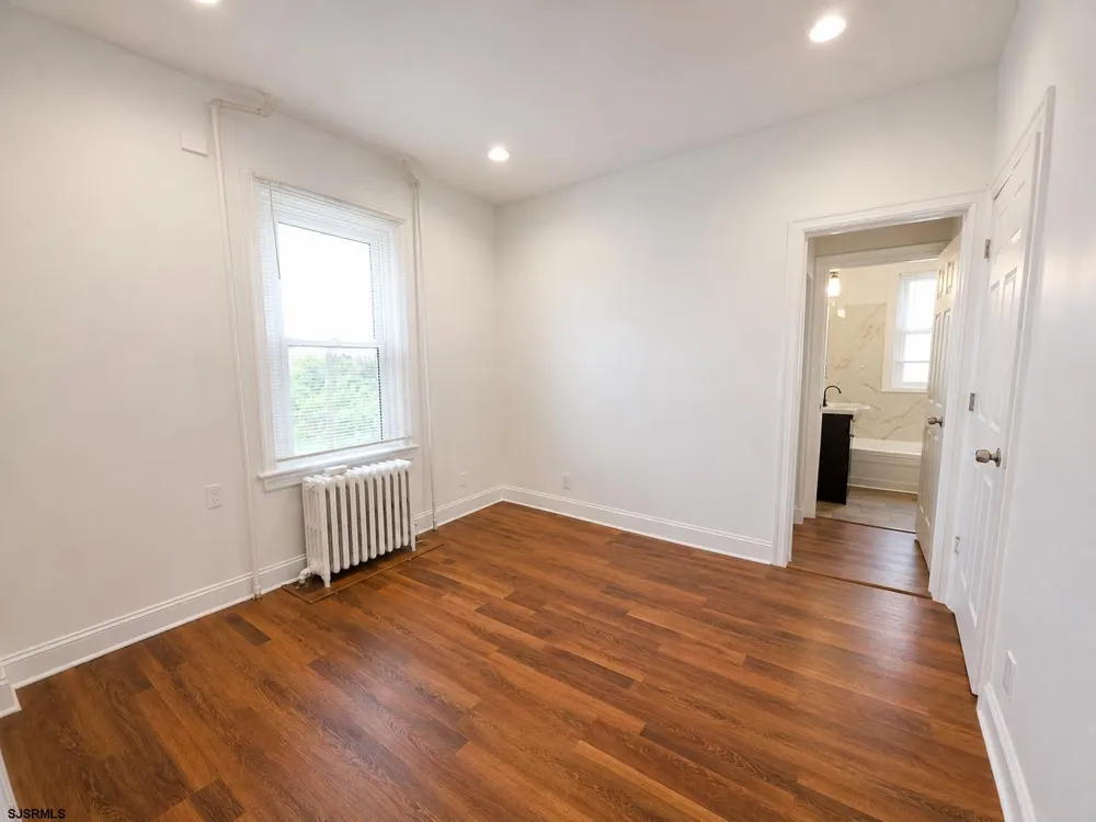 633 Arctic Ave Atlantic City, NJ 08401