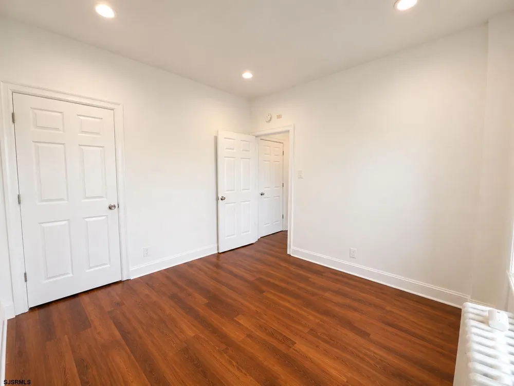 633 Arctic Ave Atlantic City, NJ 08401