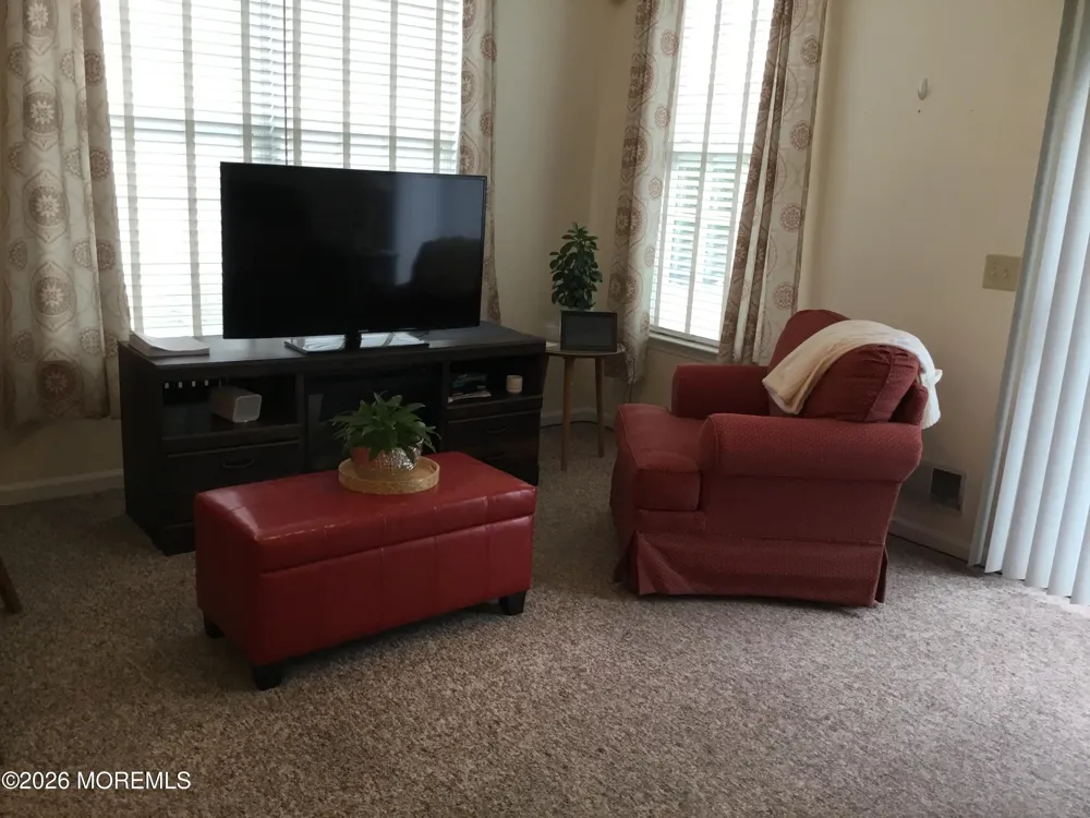 76 Robin Lane Barnegat, NJ 08005
