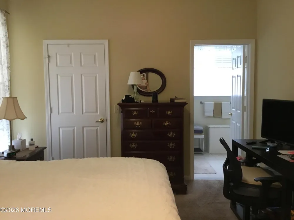 76 Robin Lane Barnegat, NJ 08005
