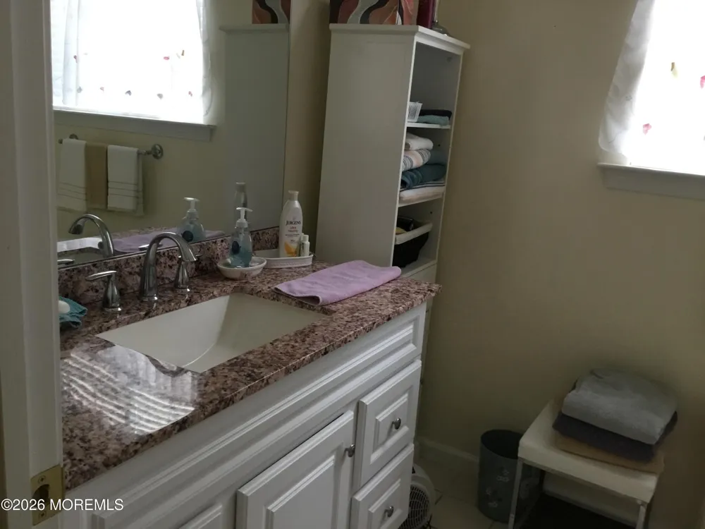 76 Robin Lane Barnegat, NJ 08005