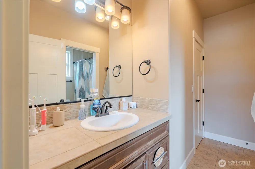 1822 S Dusky Drive Ridgefield, WA 98642
