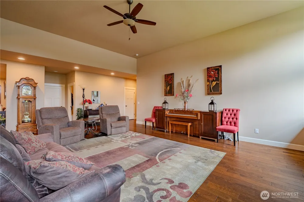 1822 S Dusky Drive Ridgefield, WA 98642