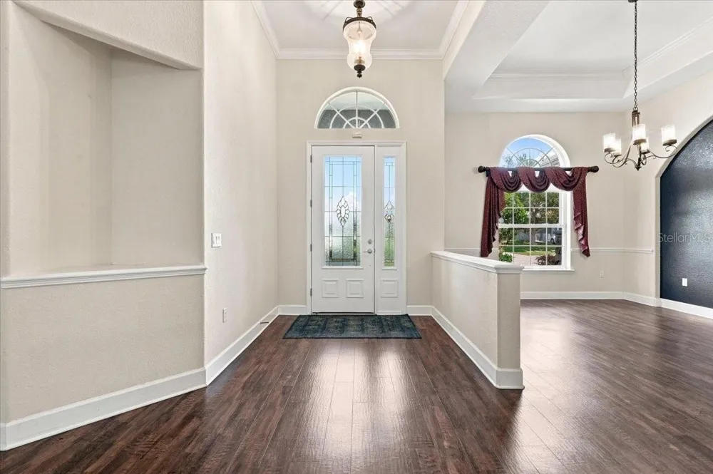 230 LAKE ARIETTA COURT Auburndale, FL 33823
