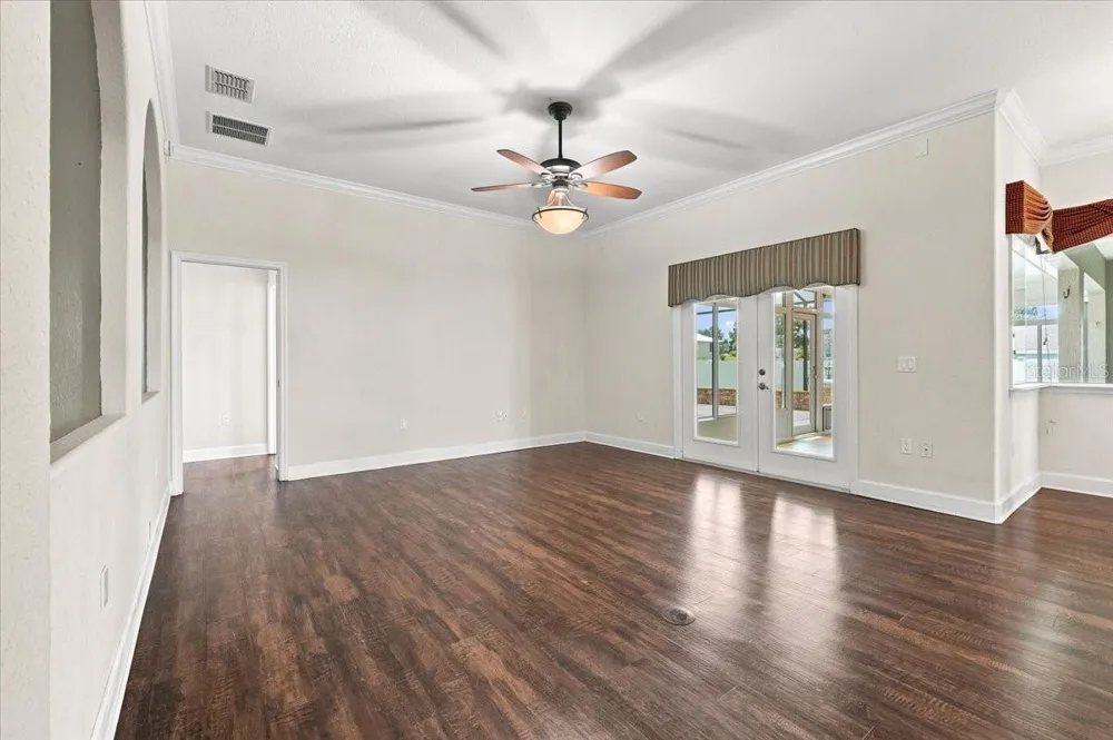 230 LAKE ARIETTA COURT Auburndale, FL 33823