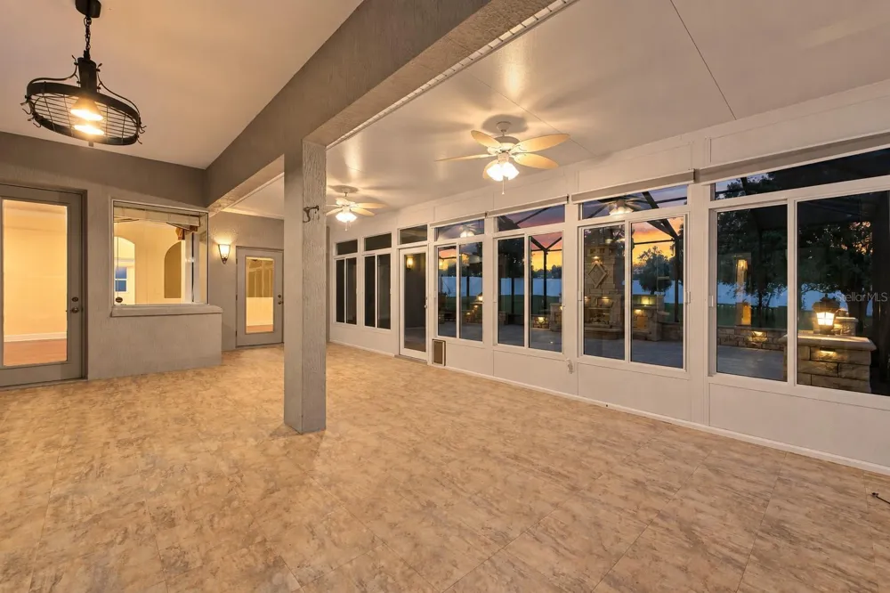 230 LAKE ARIETTA COURT Auburndale, FL 33823
