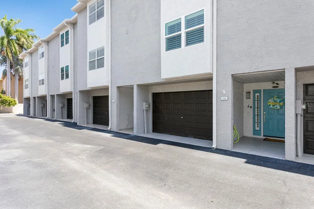 521 PINELLAS BAYWAY S #105 Tierra Verde, FL 33715