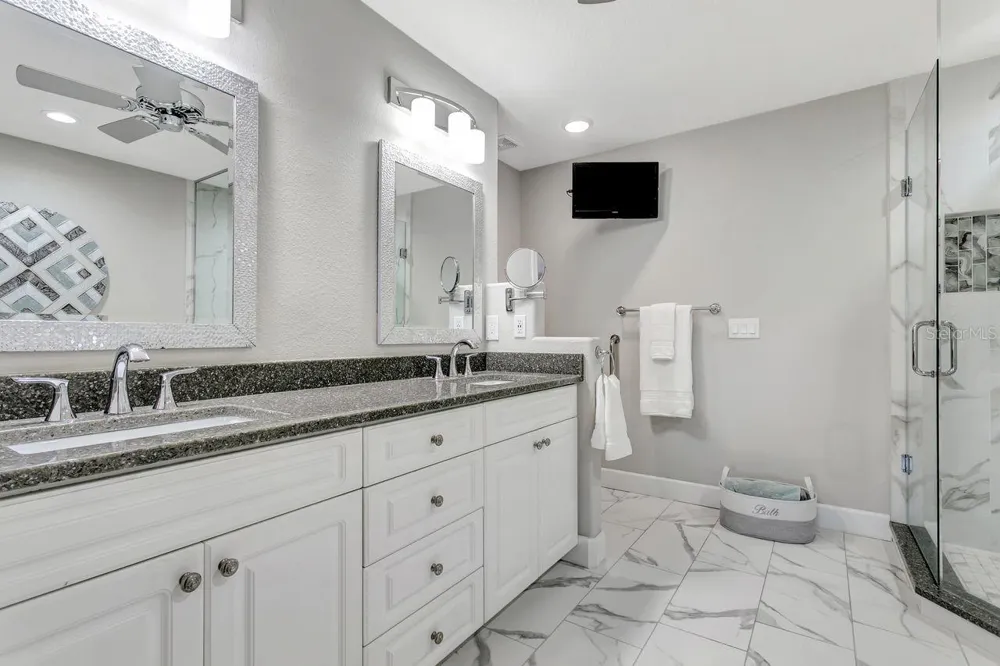 521 PINELLAS BAYWAY S #105 Tierra Verde, FL 33715