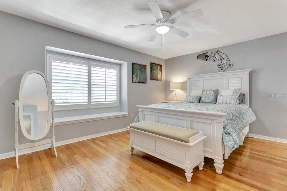 521 PINELLAS BAYWAY S #105 Tierra Verde, FL 33715