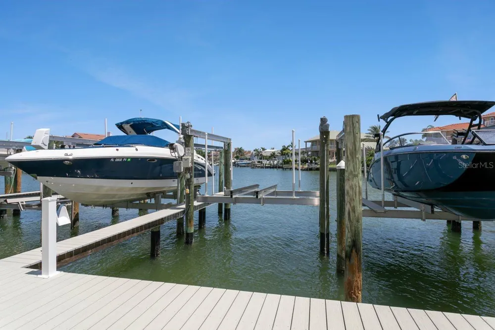 521 PINELLAS BAYWAY S #105 Tierra Verde, FL 33715