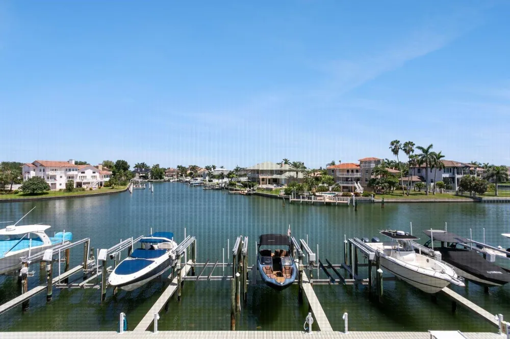521 PINELLAS BAYWAY S #105 Tierra Verde, FL 33715