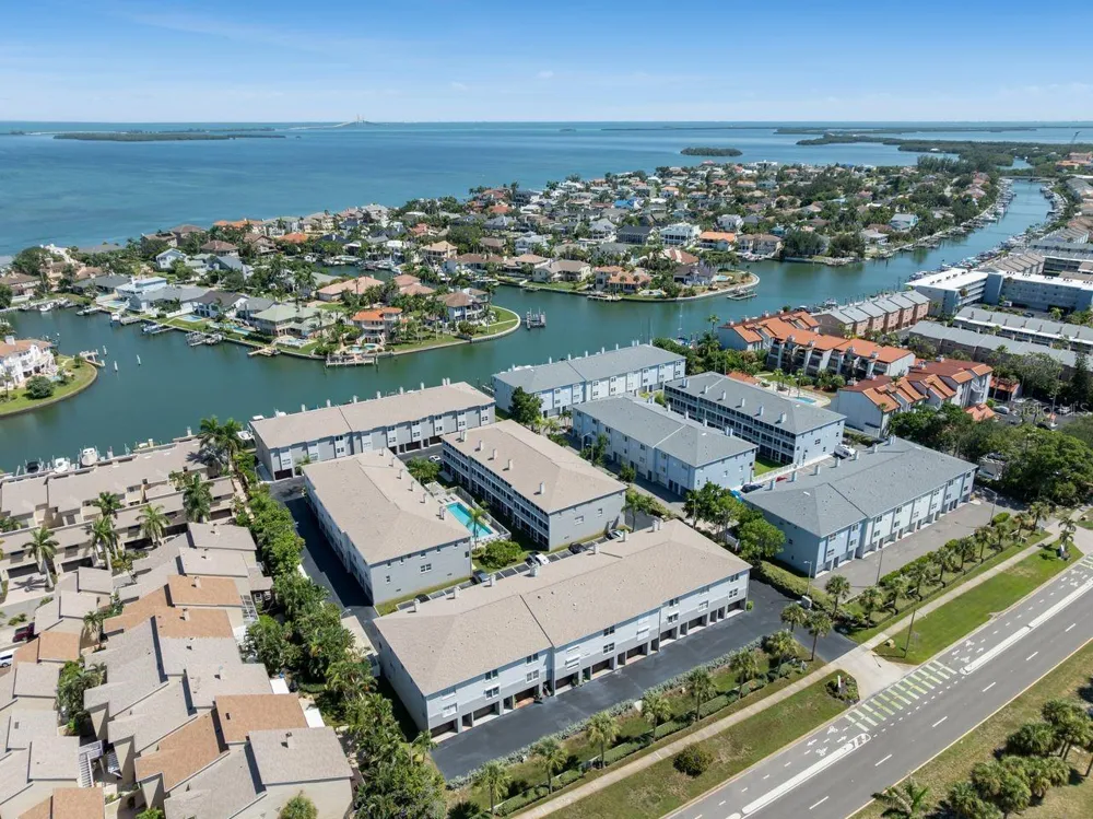 521 PINELLAS BAYWAY S #105 Tierra Verde, FL 33715