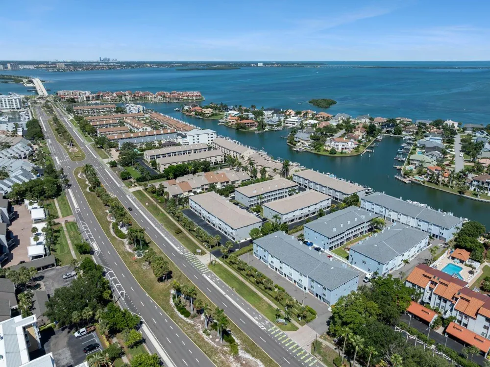 521 PINELLAS BAYWAY S #105 Tierra Verde, FL 33715