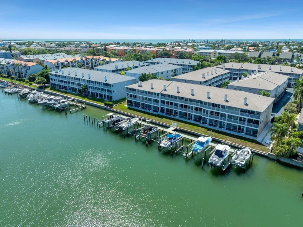 521 PINELLAS BAYWAY S #105 Tierra Verde, FL 33715