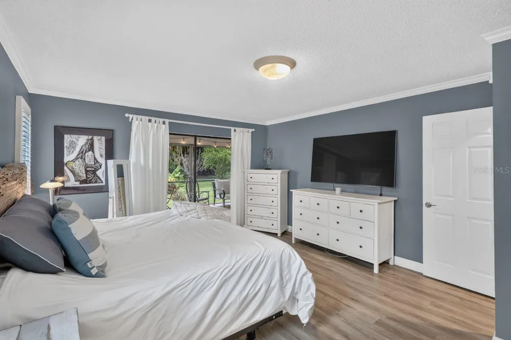4395 OAK VIEW DRIVE Sarasota, FL 34232