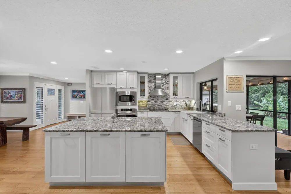 4395 OAK VIEW DRIVE Sarasota, FL 34232