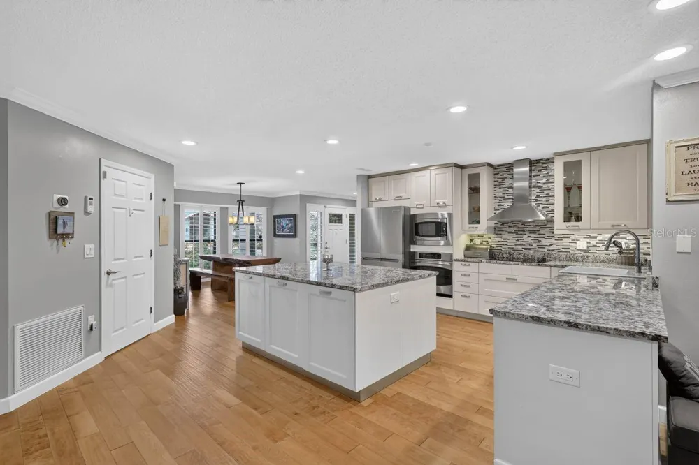 4395 OAK VIEW DRIVE Sarasota, FL 34232